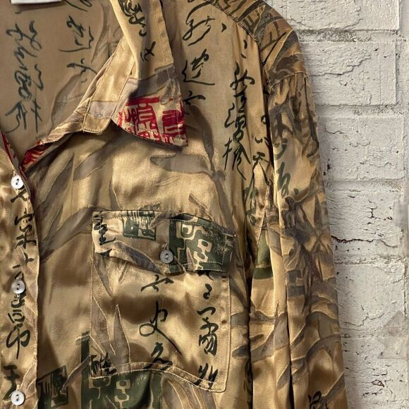 Chico’s Vintage Silk Blend Button-Up Blouse - Gold Asian Calligraphy Print - Picture 3 of 9